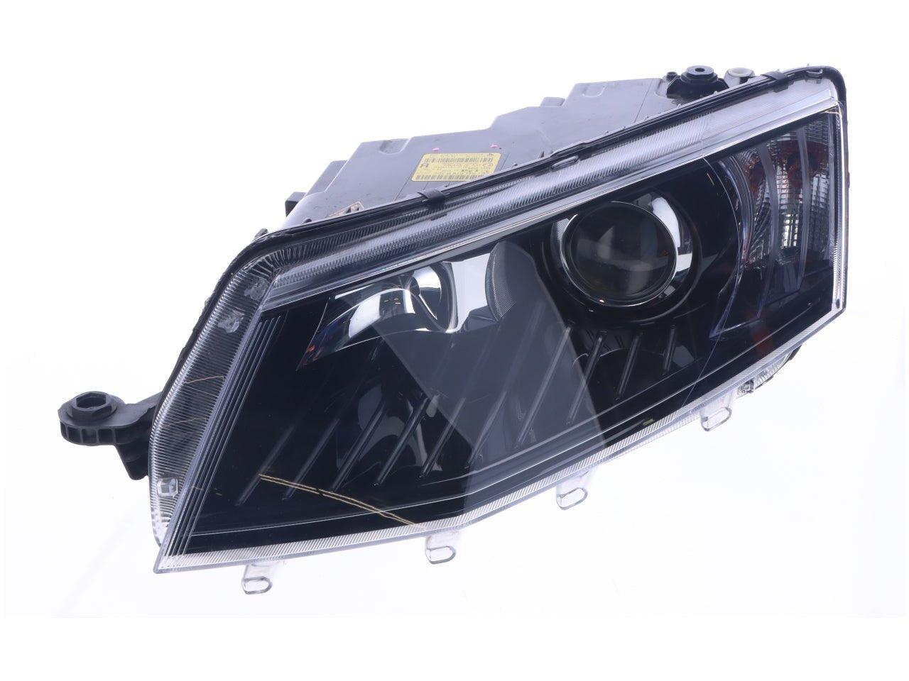 Front Headlight Xenon Original Skoda A7